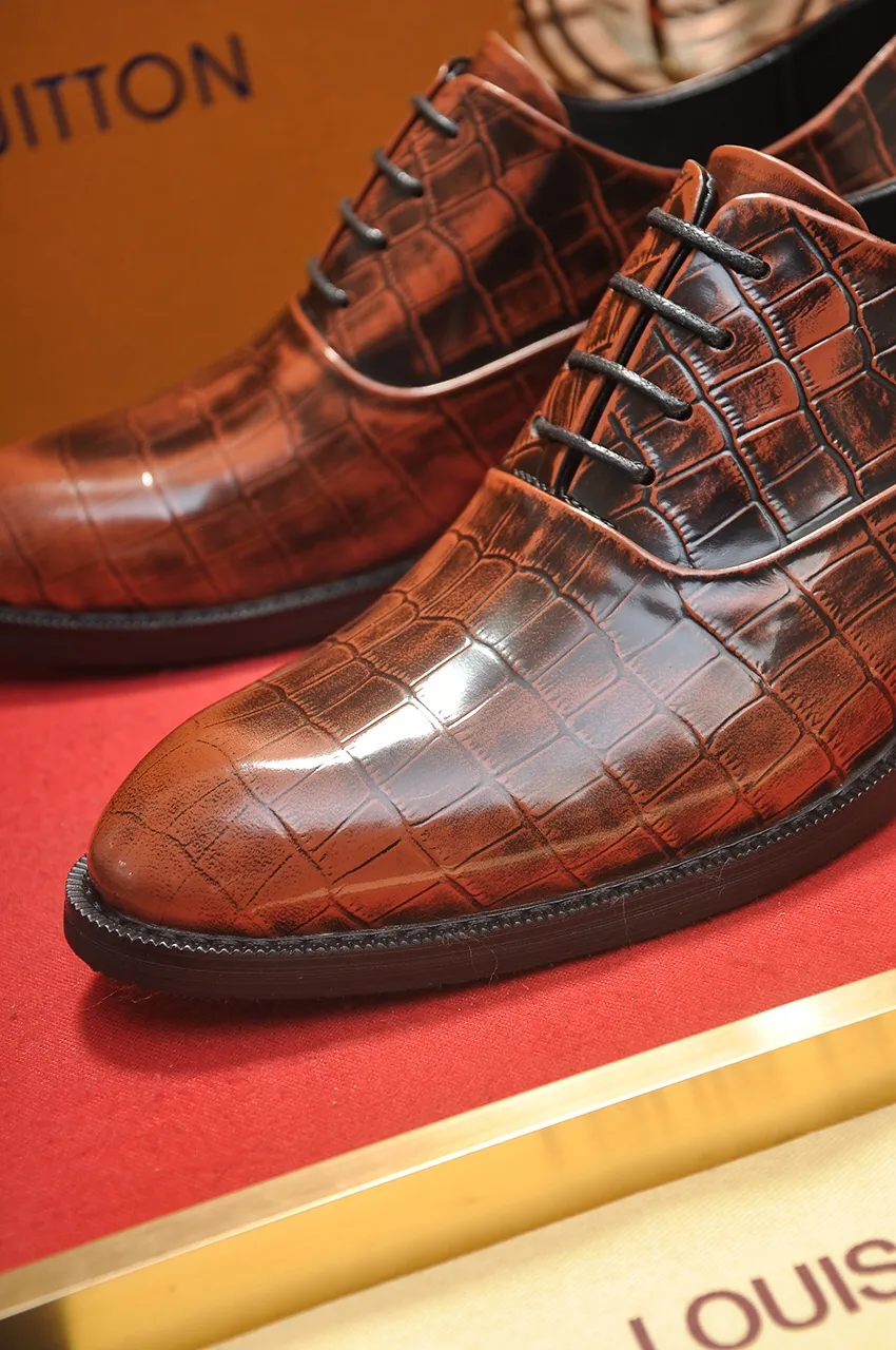 Men's shoes💰460💶【LOUIS VUITTON】(sheepskin lining) new cowhide LV formal shoes🎩🎩❗️🆘made one to one at the counter🎩original quality, imported cowhide upper➕full sheepskin lining➕original rubber outsole, {high quality visible}👣Size: 38-45 (45 custom-made)